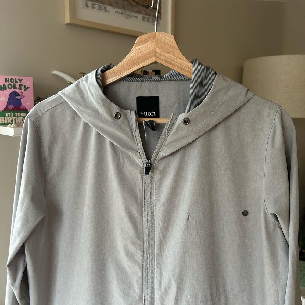 Vuori Women’s Outdoor Trainer Grey Soft-shell Jacket